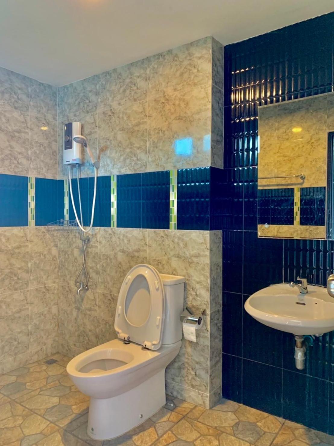Dm Inn Khon Kaen Zewnętrze zdjęcie